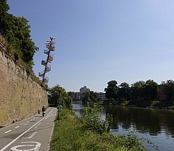 Thumbnail of d077.jpg